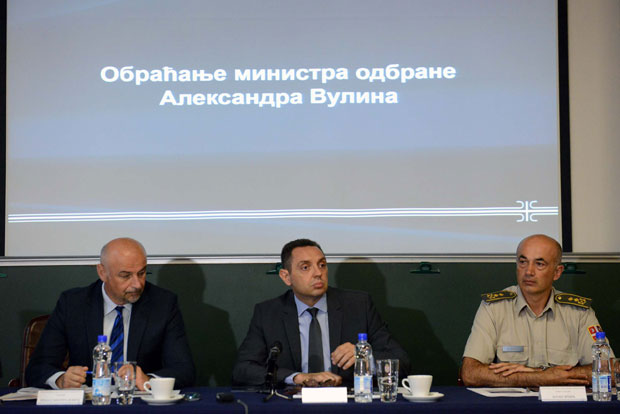 Вулин: Одбрамбена индустрија развојна шанса Србије